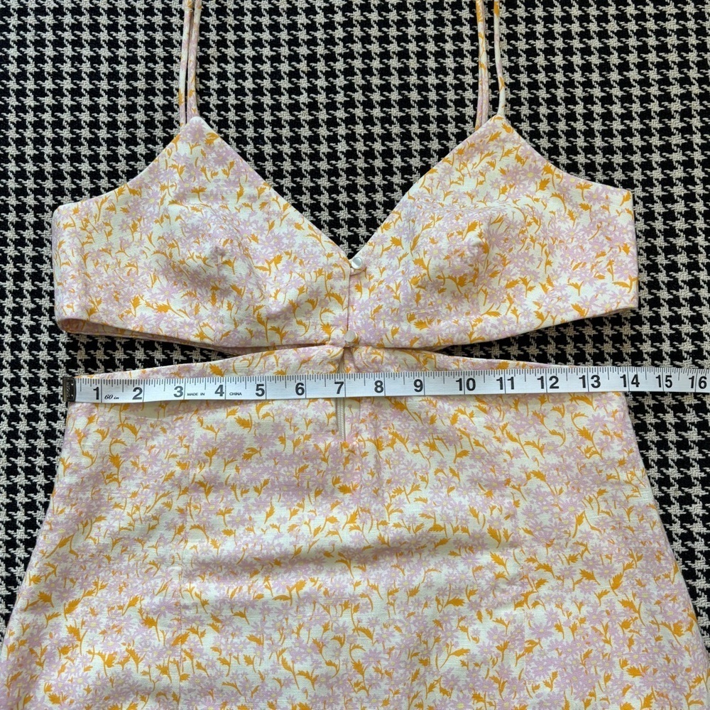 Zara | Linen Floral Cutout Mini Dress - Picture 15 of 16